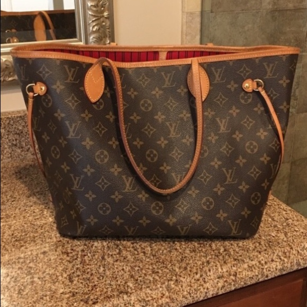 AUTHENTIC Louis Vuitton Neverfull MM